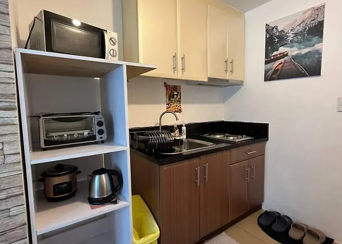 Marvinn's By Lvh - 150 Newport Boulevard, Comfort Studio, Family Studio, Group Studio, Free Wifi And Netflix, Near Naia Apartment Manila