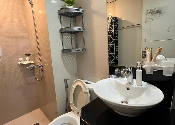 Marvinn's By Lvh - 150 Newport Boulevard, Comfort Studio, Family Studio, Group Studio, Free Wifi And Netflix, Near Naia *