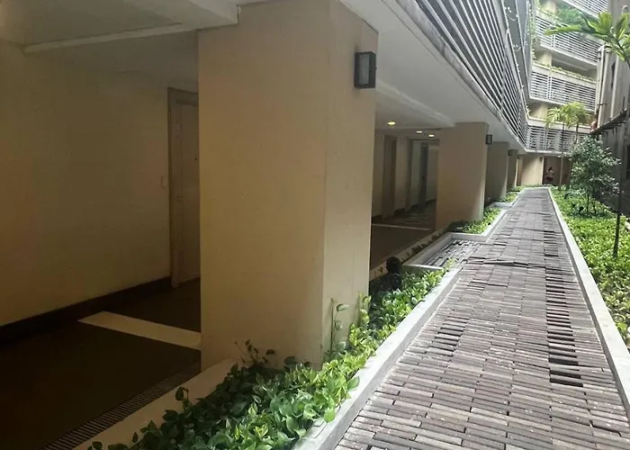 Marvinn's By Lvh - 150 Newport Boulevard, Comfort Studio, Family Studio, Group Studio, Free Wifi And Netflix, Near Naia