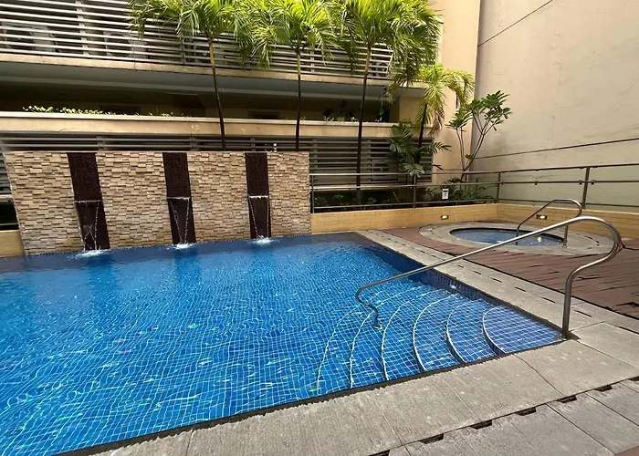 Marvinn's By Lvh - 150 Newport Boulevard, Comfort Studio, Family Studio, Group Studio, Free Wifi And Netflix, Near Naia