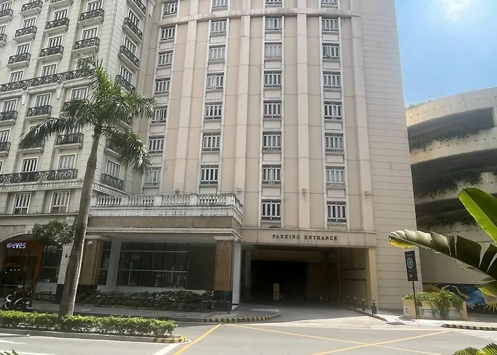 Apartment Marvinn's By Lvh - 150 Newport Boulevard, Comfort Studio, Family Studio, Group Studio, Free Wifi And Netflix, Near Naia Manila