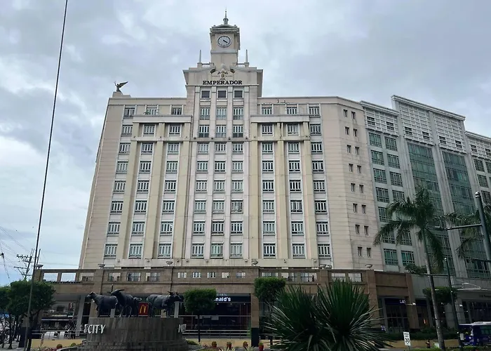 Marvinn's By Lvh - 150 Newport Boulevard, Comfort Studio, Family Studio, Group Studio, Free Wifi And Netflix, Near Naia Apartment *